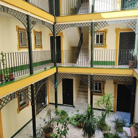 Estudio Rufina.Tranquilidad ,Alameda De Hercules! Севілья Екстер'єр фото